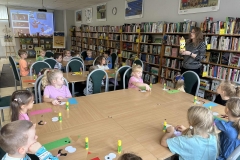 Wyjście do biblioteki Grupa V
